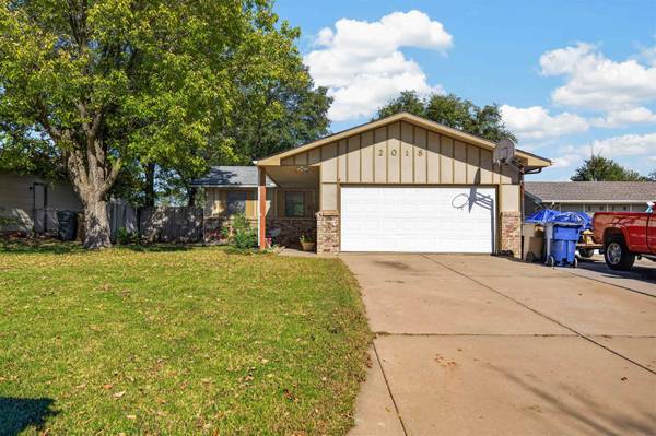 2018 E Fairchild St, Park City, KS 67219