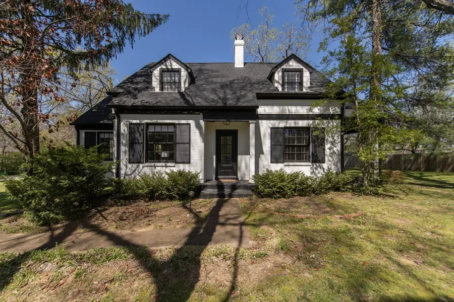 1012 Battery Ln, Nashville, TN 37220
