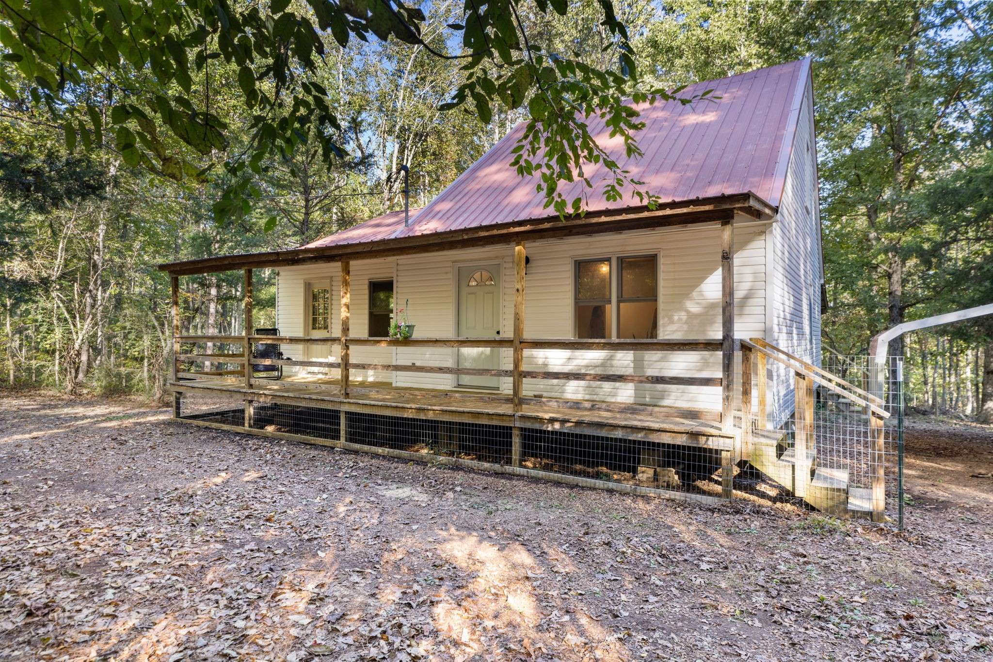 1757 Airport Ridge Rd, Linden, TN 37096