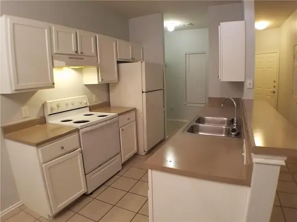 6702 Cannonleague DR #B, Austin, TX 78745