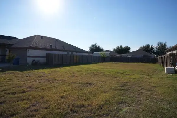 415 Gettysburg LOOP, Elgin, TX 78621