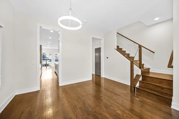4542 S Prairie AVE, Chicago, IL 60653