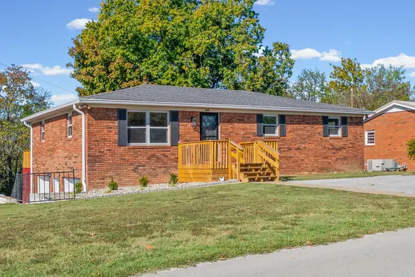 305 Buttermilk Rd, Hopkinsville, KY 42240