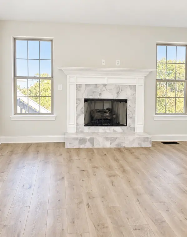 707 Asbury Hawn Dr, Lebanon, TN 37087