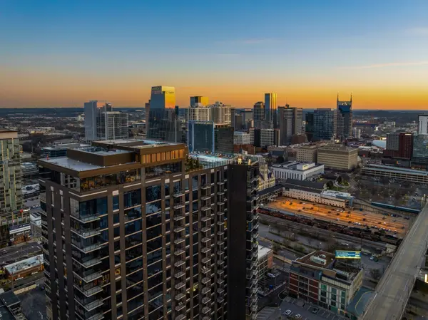 1212 Demonbreun St #2102, Nashville, TN 37203