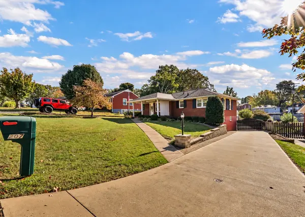 207 Paddock Rd, Clarksville, TN 37043