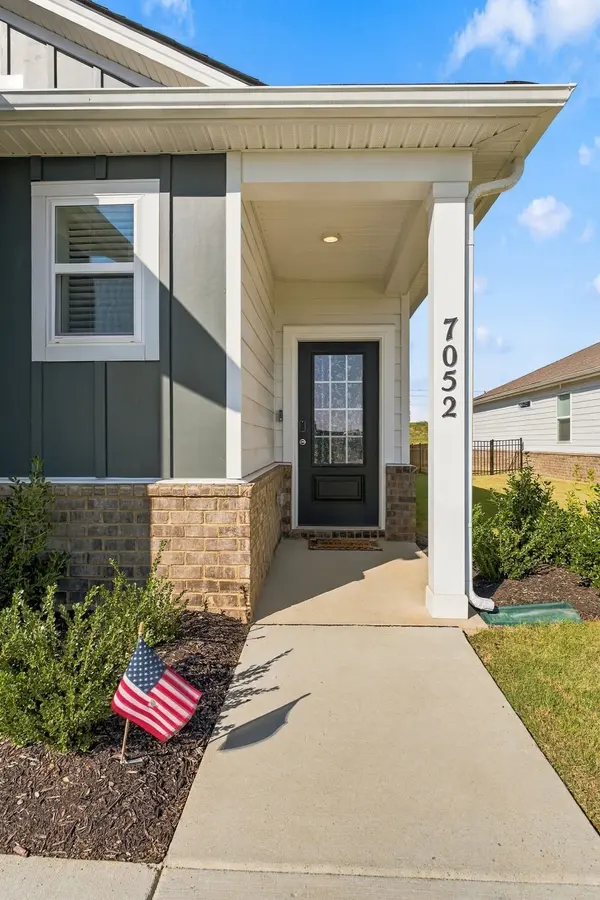 7052 Lang Ave, White House, TN 37188
