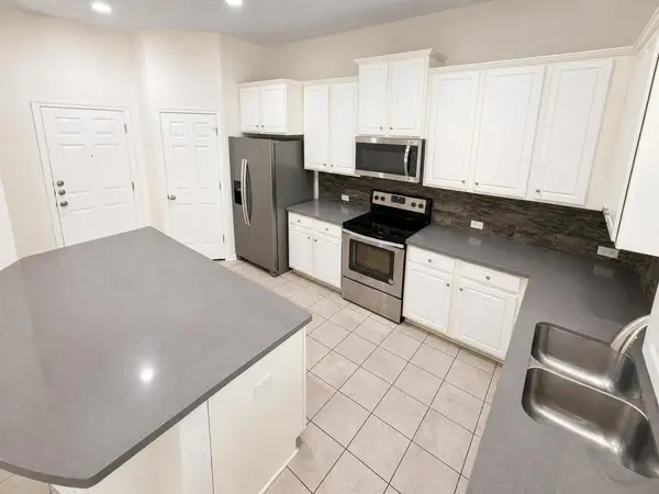 2105 Town Centre DR #60, Round Rock, TX 78664