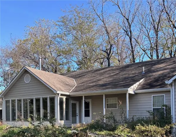 910 E 267 ST, Cleveland, MO 64734
