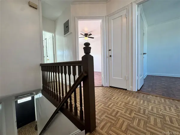 2456 33rd ST, Astoria, NY 11102