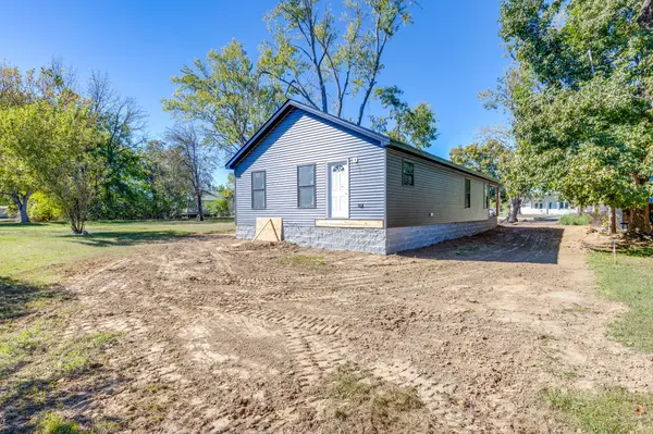 309 S Pine St, Hohenwald, TN 38462