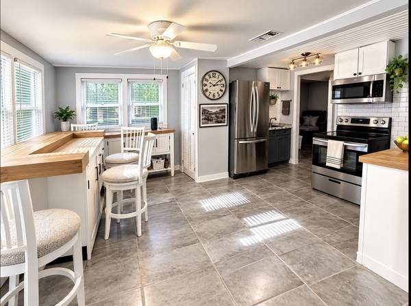 417 N McCombs St, Martin, TN 38237