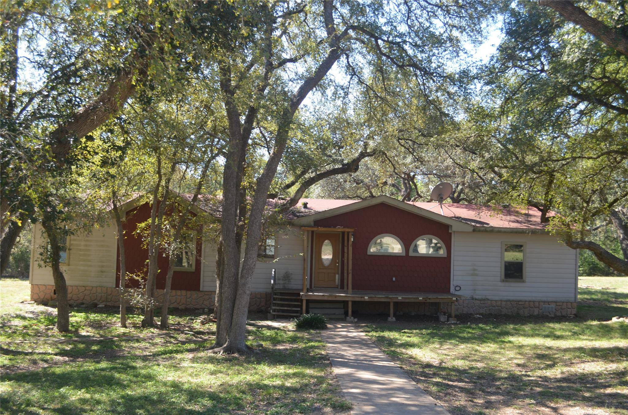 60 York Creek RD, Driftwood, TX 78619