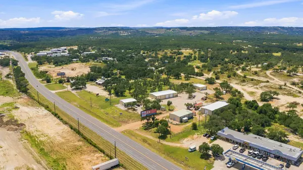 7748 E Us Highway 290 #1, Johnson City, TX 78636
