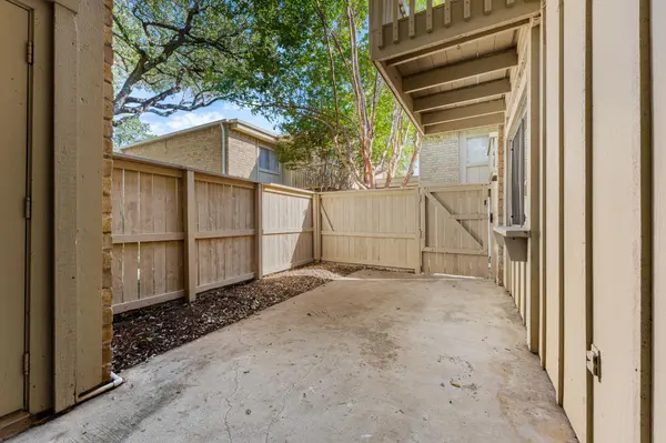 8340 Fathom CIR #303, Austin, TX 78750