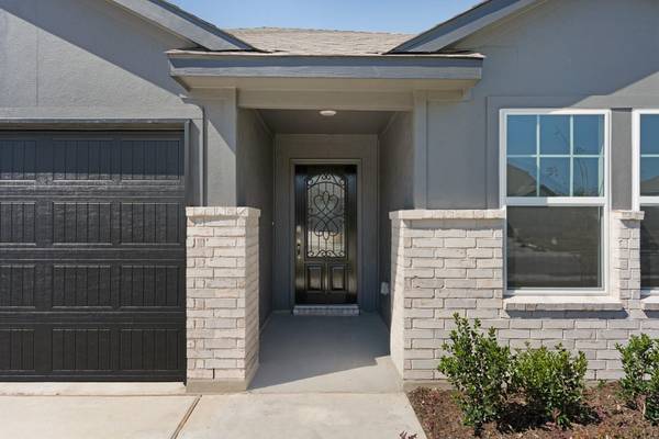 13804 Ryan Range LN, Elgin, TX 78621