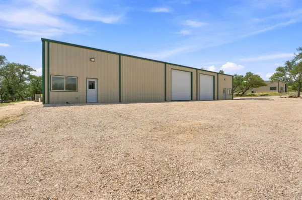 7748 E Us Highway 290 #6, Johnson City, TX 78636
