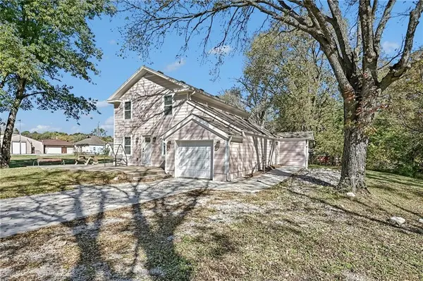 190 4th ST, Holt, MO 64048