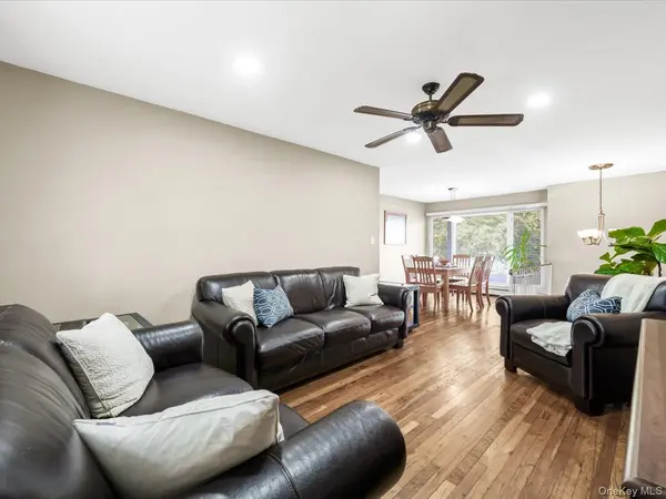 26 Amityville Streets, Islip Terrace, NY 11752