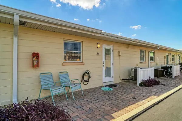 5830 MIDNIGHT PASS RD #38, Sarasota, FL 34242