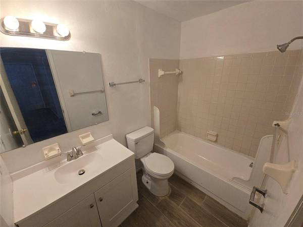 Address not disclosed, Winter Haven, FL 33881