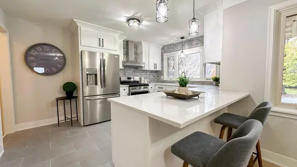4370 Mackey Ave, Saint Louis Park, MN 55424