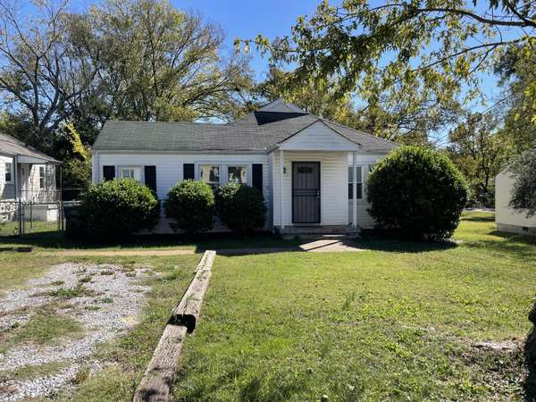 202 N Howell Avenue, Chattanooga, TN 37411