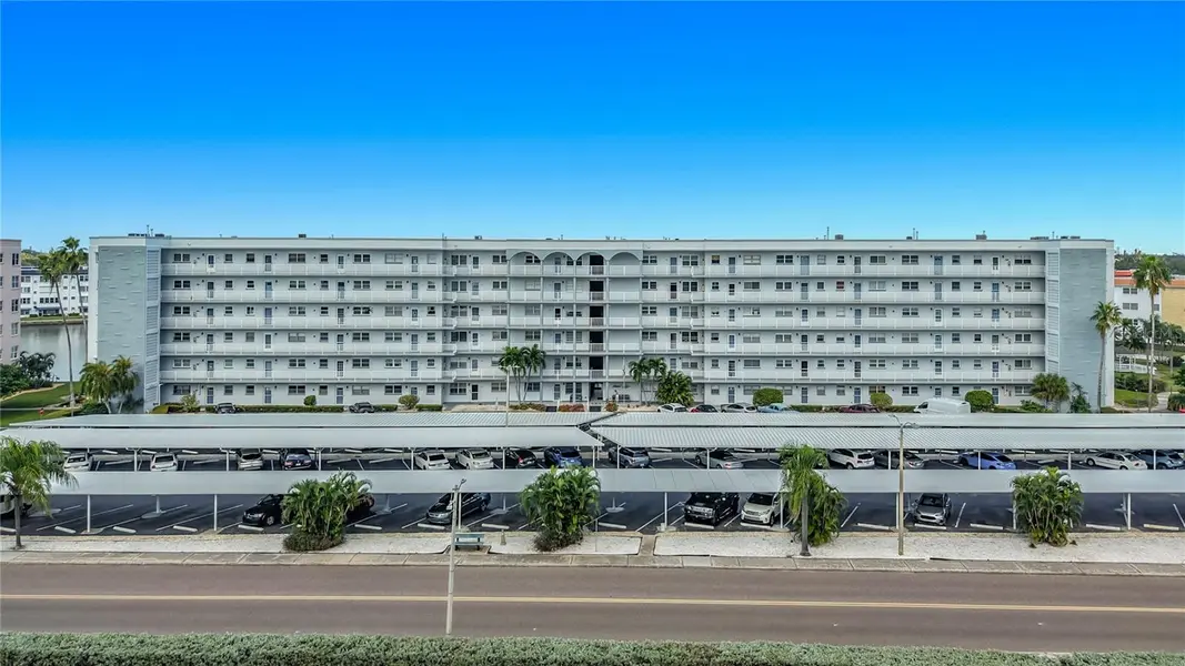 5925 SHORE BLVD S #611, Gulfport, FL 33707