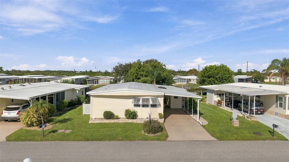 110 MARTINIQUE RD, North Port, FL 34287