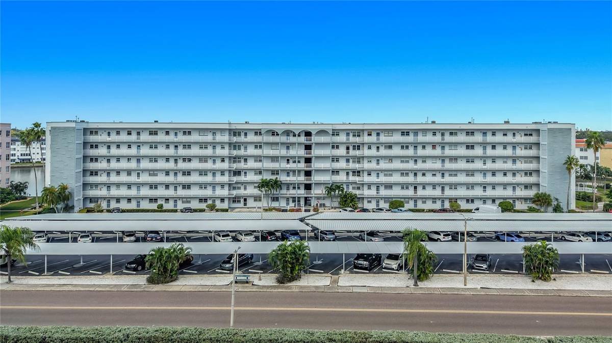 5925 SHORE BLVD S #611, Gulfport, FL 33707