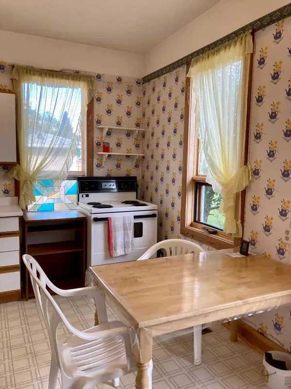 12165 21 AVE, Blairmore, AB t0k0e0