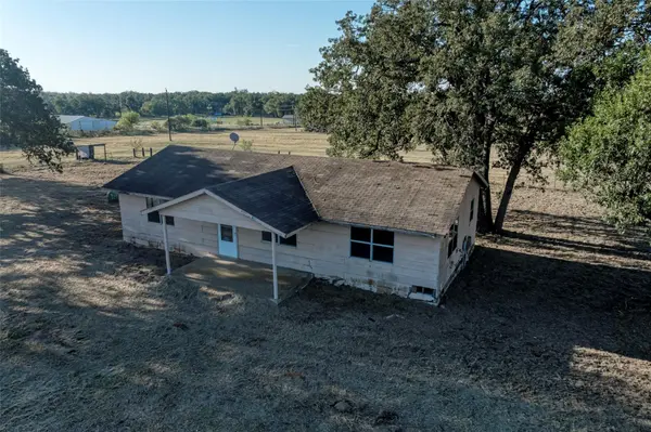 307 N County Line RD, Elgin, TX 78621