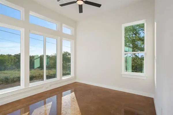 214 W Bluebriar DR, Granite Shoals, TX 78654