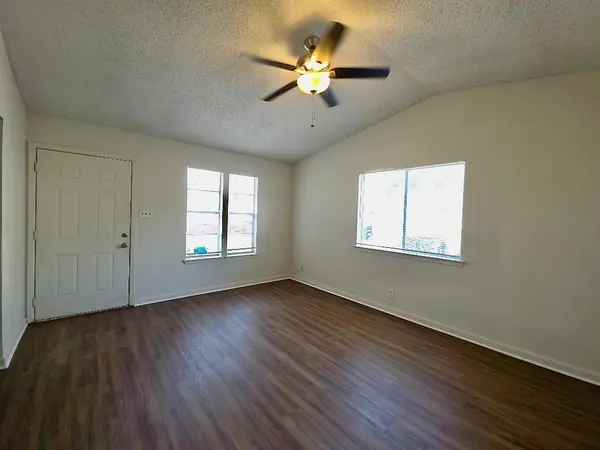 801 Country Aire DR #A, Round Rock, TX 78664