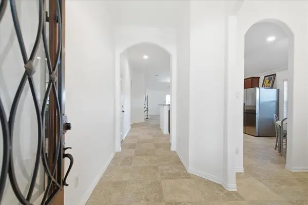1929 Autumn Run LN, Round Rock, TX 78665