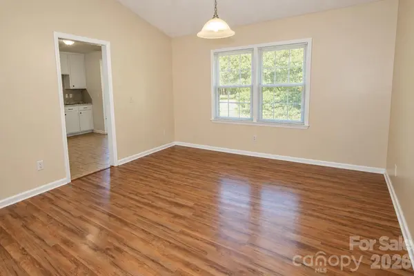 501 Mary Charlotte DR, Charlotte, NC 28262