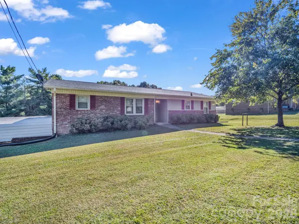 292 Bridges DR, Forest City, NC 28043