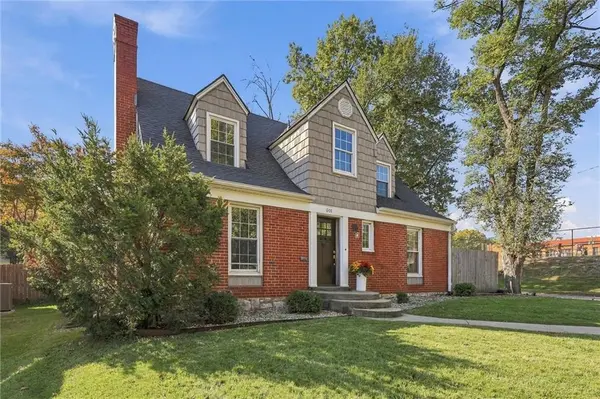601 E 69 ST, Kansas City, MO 64131