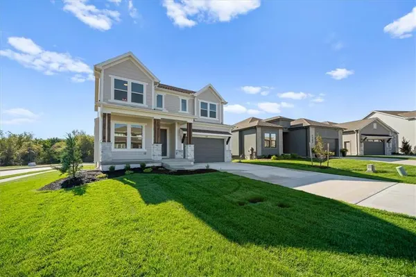 1503 SW Arbor Park DR, Lee's Summit, MO 64082