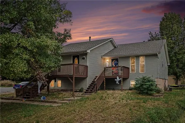 5600 - 5604 NE 50th ST, Kansas City, MO 64119