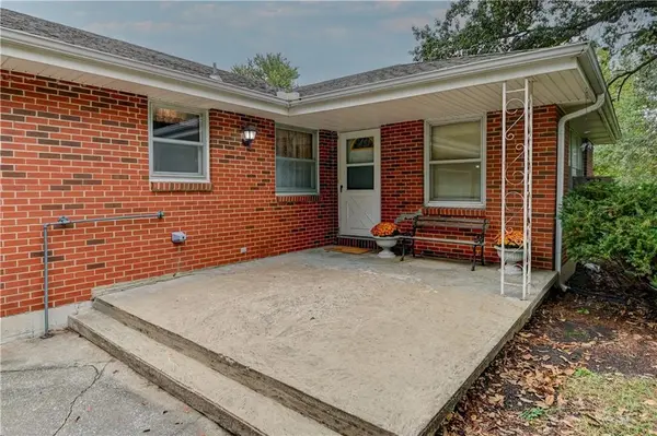 306 4th Street ST, Trimble, MO 64492