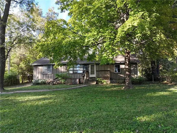 9318 E 79th ST, Raytown, MO 64138