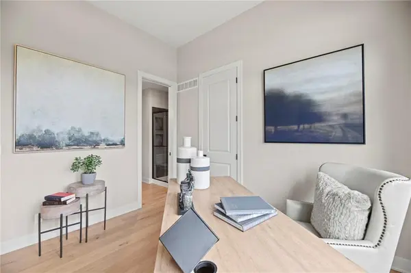 17605 Carter ST, Overland Park, KS 66221