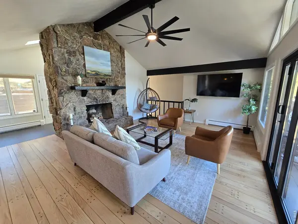 76 Pine Tree, Boulder, CO 80304