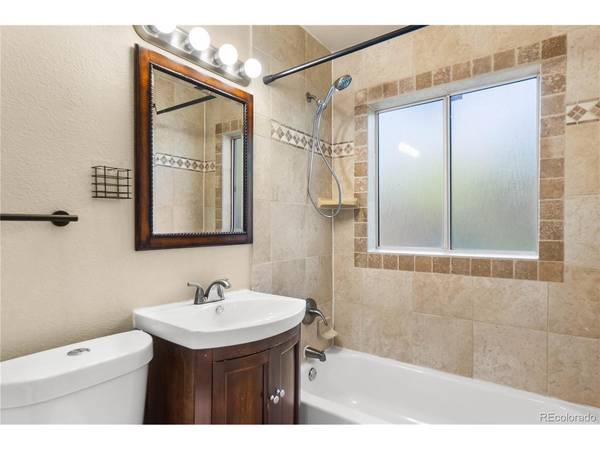 3060 S Grape, Denver, CO 80222