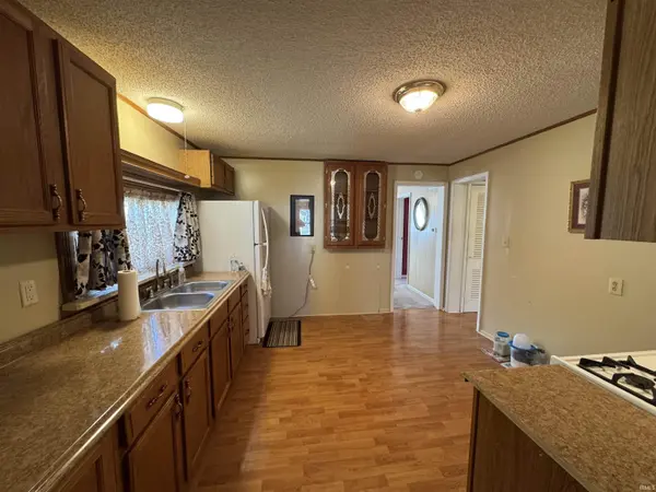 1108 E First ST, Greenfield, IN 46140