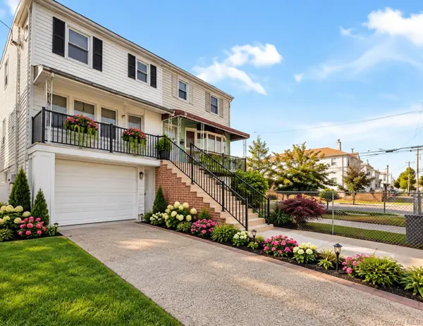 541 Beach 72nd ST, Arverne, NY 11692