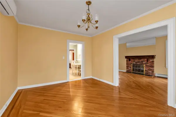 154 Rocklyn AVE, Lynbrook, NY 11563
