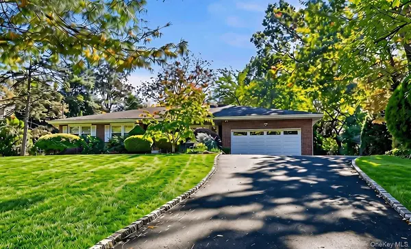 70 Woodchuck Hollow RD, Cold Spring Harbor, NY 11724