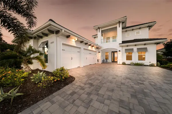 8281 PAVIA WAY, Lakewood Ranch, FL 34202